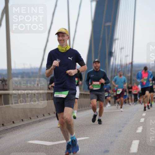 03.10.2025 - Köhlbrandbrückenlauf Jannik Wohlers http://msf.ph/oto/9154356 03.10.2025 15:23:49 Position 1 8848, 76 meine-sportfotos.de