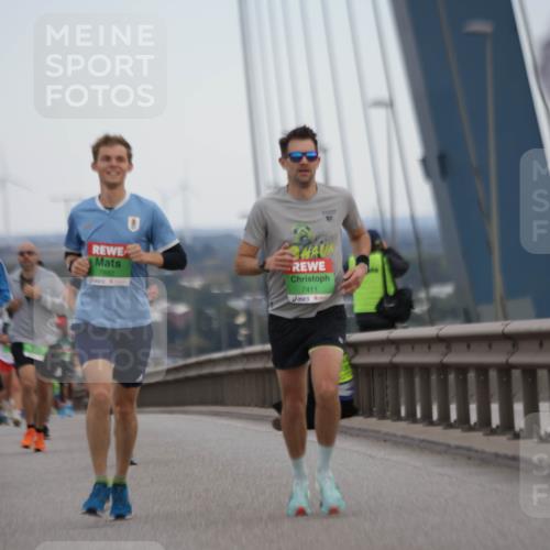 03.10.2025 - Köhlbrandbrückenlauf Jannik Wohlers http://msf.ph/oto/9154378 03.10.2025 15:23:52 Position 1 7882, 7411 meine-sportfotos.de
