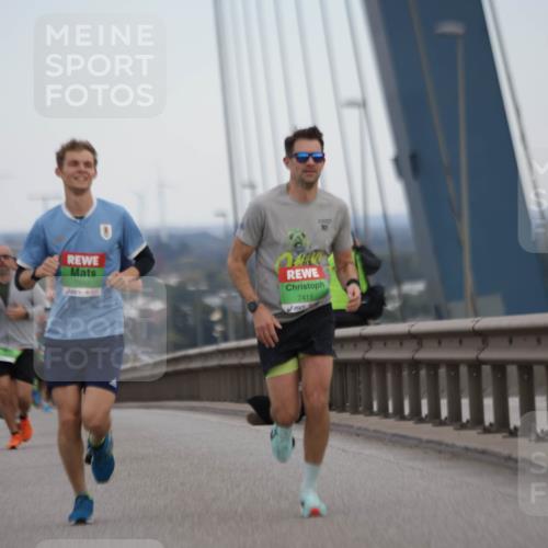 03.10.2025 - Köhlbrandbrückenlauf Jannik Wohlers http://msf.ph/oto/9154388 03.10.2025 15:23:52 Position 1 7882, 7411, 10 meine-sportfotos.de