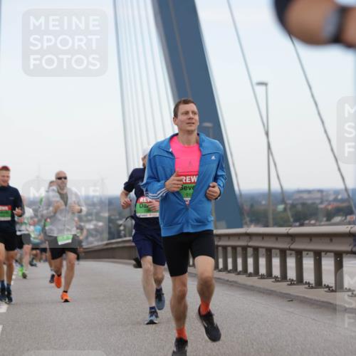03.10.2025 - Köhlbrandbrückenlauf Jannik Wohlers http://msf.ph/oto/9154472 03.10.2025 15:23:57 Position 1 91 meine-sportfotos.de