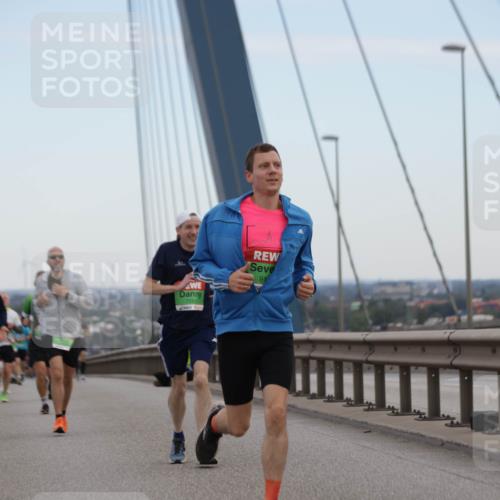 03.10.2025 - Köhlbrandbrückenlauf Jannik Wohlers http://msf.ph/oto/9154480 03.10.2025 15:23:58 Position 1 91 meine-sportfotos.de