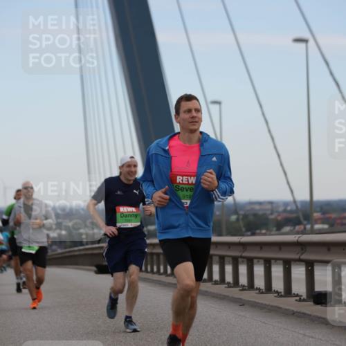 03.10.2025 - Köhlbrandbrückenlauf Jannik Wohlers http://msf.ph/oto/9154488 03.10.2025 15:23:58 Position 1 7281, 919 meine-sportfotos.de
