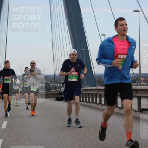 03.10.2025 - Köhlbrandbrückenlauf Jannik Wohlers http://msf.ph/oto/9154492 03.10.2025 15:23:58 Position 1 7281 meine-sportfotos.de