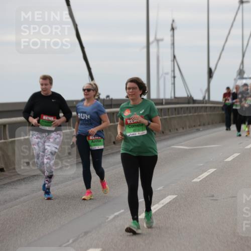 03.10.2025 - Köhlbrandbrückenlauf Jannik Wohlers http://msf.ph/oto/9154493 03.10.2025 16:05:49 Position 1 8301, 8514 meine-sportfotos.de
