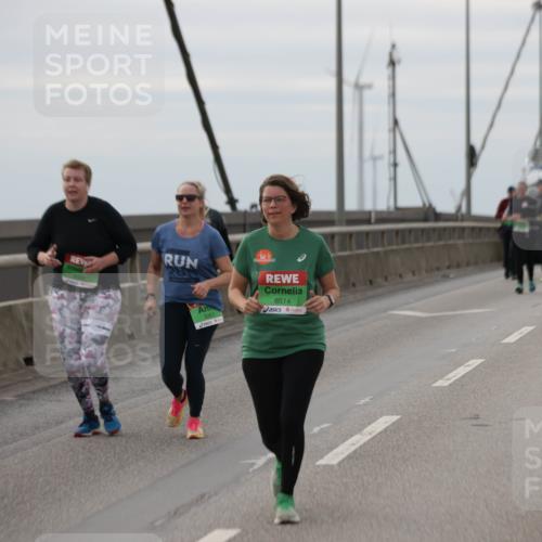03.10.2025 - Köhlbrandbrückenlauf Jannik Wohlers http://msf.ph/oto/9154511 03.10.2025 16:05:50 Position 1 8514 meine-sportfotos.de