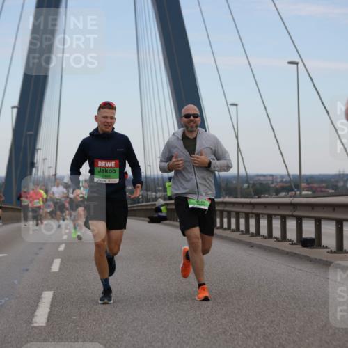 03.10.2025 - Köhlbrandbrückenlauf Jannik Wohlers http://msf.ph/oto/9154552 03.10.2025 15:24:01 Position 1 7466 meine-sportfotos.de