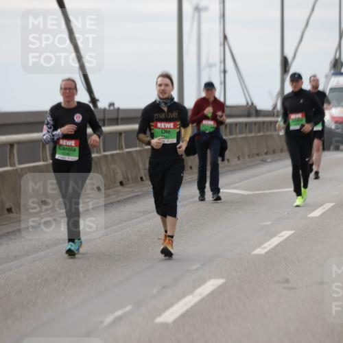 03.10.2025 - Köhlbrandbrückenlauf Jannik Wohlers http://msf.ph/oto/9154561 03.10.2025 16:06:00 Position 1 8130, 131 meine-sportfotos.de