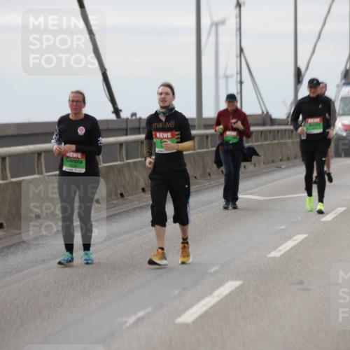 03.10.2025 - Köhlbrandbrückenlauf Jannik Wohlers http://msf.ph/oto/9154575 03.10.2025 16:06:00 Position 1  meine-sportfotos.de
