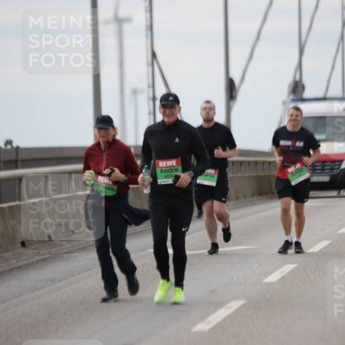 03.10.2025 - Köhlbrandbrückenlauf Jannik Wohlers http://msf.ph/oto/9154583 03.10.2025 16:06:03 Position 1 8876, 4249 meine-sportfotos.de