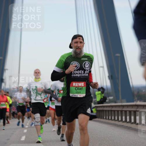 03.10.2025 - Köhlbrandbrückenlauf Jannik Wohlers http://msf.ph/oto/9154584 03.10.2025 15:24:03 Position 1 8988 meine-sportfotos.de