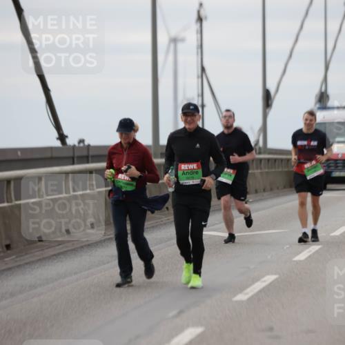 03.10.2025 - Köhlbrandbrückenlauf Jannik Wohlers http://msf.ph/oto/9154595 03.10.2025 16:06:04 Position 1 8876 meine-sportfotos.de