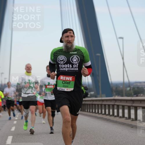 03.10.2025 - Köhlbrandbrückenlauf Jannik Wohlers http://msf.ph/oto/9154598 03.10.2025 15:24:04 Position 1 8988 meine-sportfotos.de
