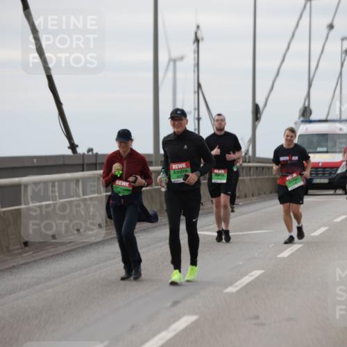 03.10.2025 - Köhlbrandbrückenlauf Jannik Wohlers http://msf.ph/oto/9154601 03.10.2025 16:06:04 Position 1  meine-sportfotos.de