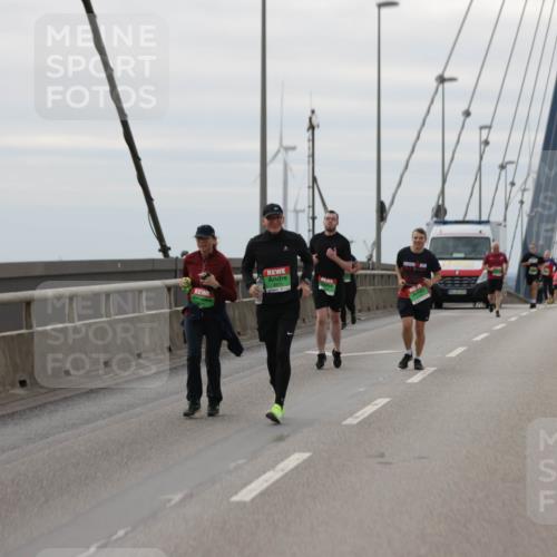 03.10.2025 - Köhlbrandbrückenlauf Jannik Wohlers http://msf.ph/oto/9154605 03.10.2025 16:06:04 Position 1  meine-sportfotos.de