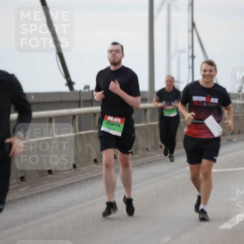 03.10.2025 - Köhlbrandbrückenlauf Jannik Wohlers http://msf.ph/oto/9154633 03.10.2025 16:06:07 Position 1 8878, 8432, 70, 3 meine-sportfotos.de