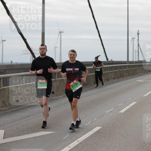 03.10.2025 - Köhlbrandbrückenlauf Jannik Wohlers http://msf.ph/oto/9154681 03.10.2025 16:06:12 Position 1 8432, 70, 3, 7186 meine-sportfotos.de