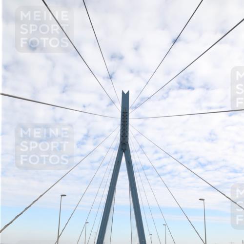 03.10.2025 - Köhlbrandbrückenlauf Jannik Wohlers http://msf.ph/oto/9154689 03.10.2025 15:04:40 Position 1  meine-sportfotos.de