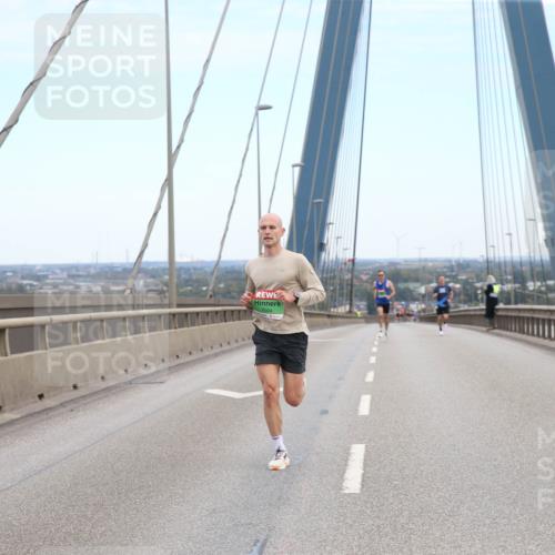 03.10.2025 - Köhlbrandbrückenlauf Jannik Wohlers http://msf.ph/oto/9154709 03.10.2025 15:16:27 Position 1  meine-sportfotos.de