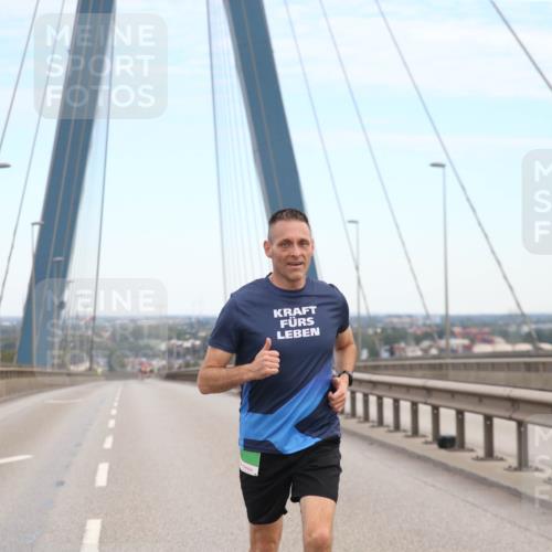 03.10.2025 - Köhlbrandbrückenlauf Jannik Wohlers http://msf.ph/oto/9154727 03.10.2025 15:16:37 Position 1  meine-sportfotos.de