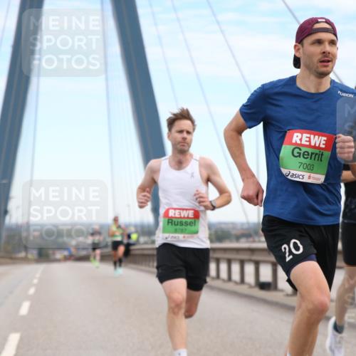 03.10.2025 - Köhlbrandbrückenlauf Jannik Wohlers http://msf.ph/oto/9154751 03.10.2025 15:17:09 Position 1 8787, 7003, 20 meine-sportfotos.de