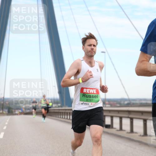 03.10.2025 - Köhlbrandbrückenlauf Jannik Wohlers http://msf.ph/oto/9154754 03.10.2025 15:17:09 Position 1 8787, 20, 003 meine-sportfotos.de