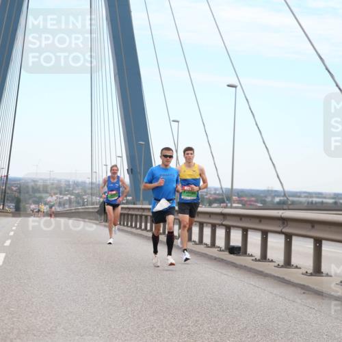 03.10.2025 - Köhlbrandbrückenlauf Jannik Wohlers http://msf.ph/oto/9154778 03.10.2025 15:17:30 Position 1  meine-sportfotos.de