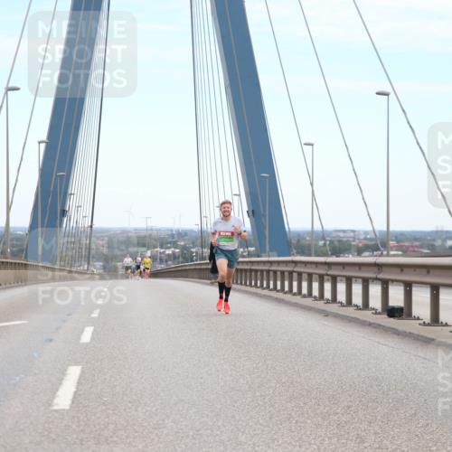 03.10.2025 - Köhlbrandbrückenlauf Jannik Wohlers http://msf.ph/oto/9154809 03.10.2025 15:17:41 Position 1  meine-sportfotos.de