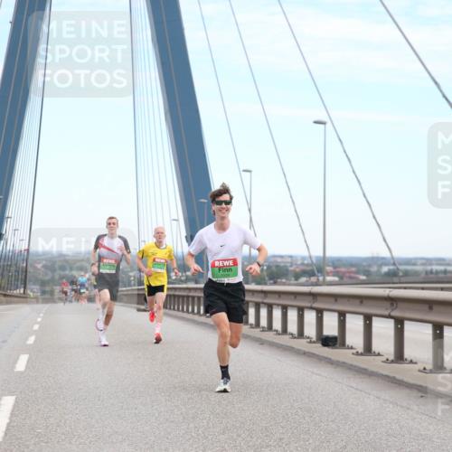 03.10.2025 - Köhlbrandbrückenlauf Jannik Wohlers http://msf.ph/oto/9154838 03.10.2025 15:17:59 Position 1  meine-sportfotos.de