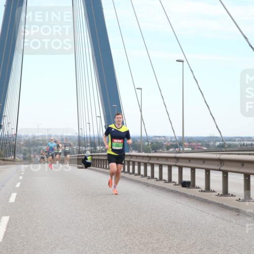 03.10.2025 - Köhlbrandbrückenlauf Jannik Wohlers http://msf.ph/oto/9154863 03.10.2025 15:18:07 Position 1  meine-sportfotos.de