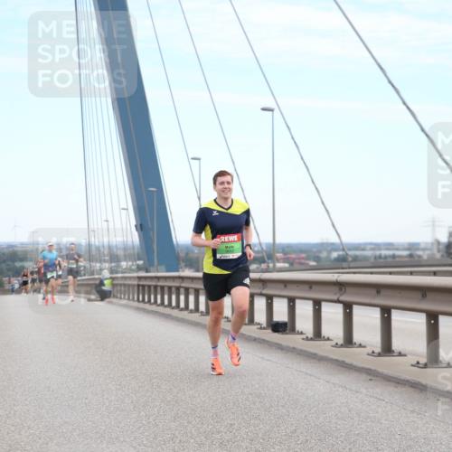 03.10.2025 - Köhlbrandbrückenlauf Jannik Wohlers http://msf.ph/oto/9154869 03.10.2025 15:18:08 Position 1  meine-sportfotos.de