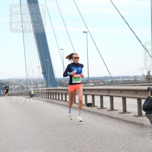 03.10.2025 - Köhlbrandbrückenlauf Jannik Wohlers http://msf.ph/oto/9154963 03.10.2025 15:18:44 Position 1 7020 meine-sportfotos.de