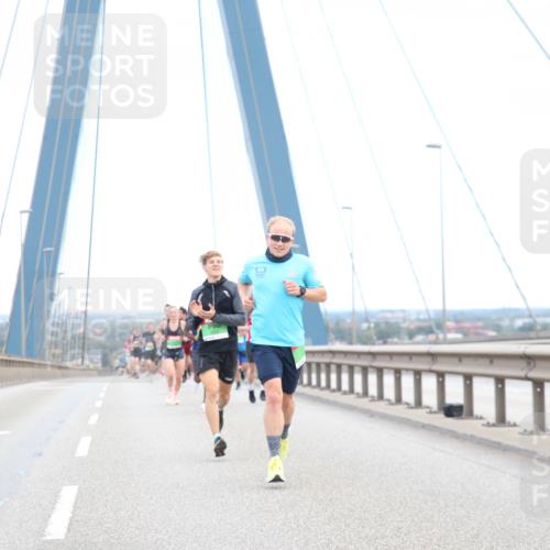 03.10.2025 - Köhlbrandbrückenlauf Jannik Wohlers http://msf.ph/oto/9154990 03.10.2025 15:19:53 Position 1  meine-sportfotos.de