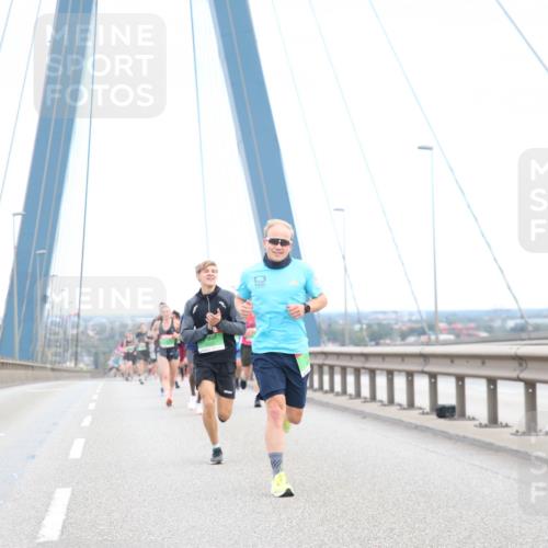 03.10.2025 - Köhlbrandbrückenlauf Jannik Wohlers http://msf.ph/oto/9154991 03.10.2025 15:19:54 Position 1  meine-sportfotos.de