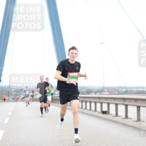 03.10.2025 - Köhlbrandbrückenlauf Jannik Wohlers http://msf.ph/oto/9155103 03.10.2025 15:20:13 Position 1  meine-sportfotos.de