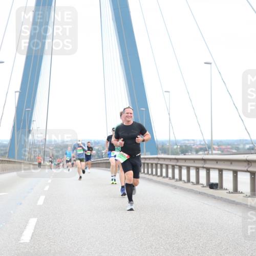 03.10.2025 - Köhlbrandbrückenlauf Jannik Wohlers http://msf.ph/oto/9155110 03.10.2025 15:20:14 Position 1  meine-sportfotos.de
