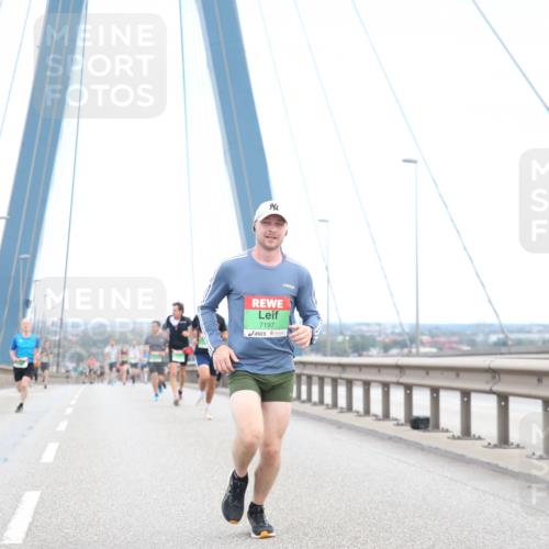 03.10.2025 - Köhlbrandbrückenlauf Jannik Wohlers http://msf.ph/oto/9155132 03.10.2025 15:20:20 Position 1 7197 meine-sportfotos.de