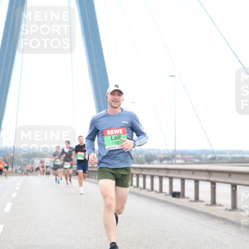 03.10.2025 - Köhlbrandbrückenlauf Jannik Wohlers http://msf.ph/oto/9155134 03.10.2025 15:20:20 Position 1 7197 meine-sportfotos.de