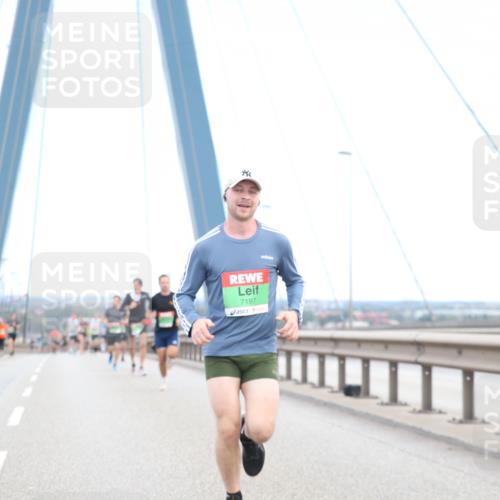 03.10.2025 - Köhlbrandbrückenlauf Jannik Wohlers http://msf.ph/oto/9155135 03.10.2025 15:20:20 Position 1 7197 meine-sportfotos.de