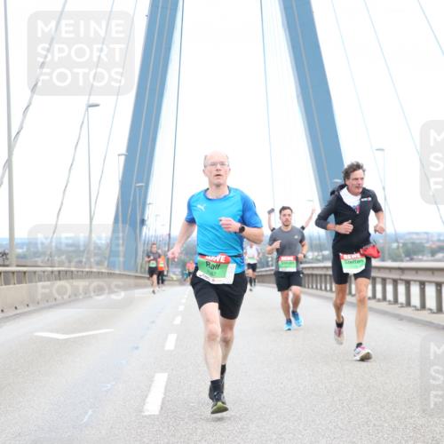 03.10.2025 - Köhlbrandbrückenlauf Jannik Wohlers http://msf.ph/oto/9155139 03.10.2025 15:20:24 Position 1 7067 meine-sportfotos.de