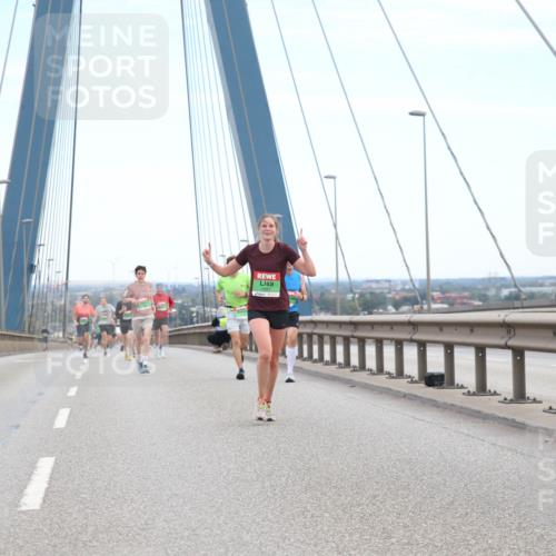 03.10.2025 - Köhlbrandbrückenlauf Jannik Wohlers http://msf.ph/oto/9155175 03.10.2025 15:20:36 Position 1  meine-sportfotos.de