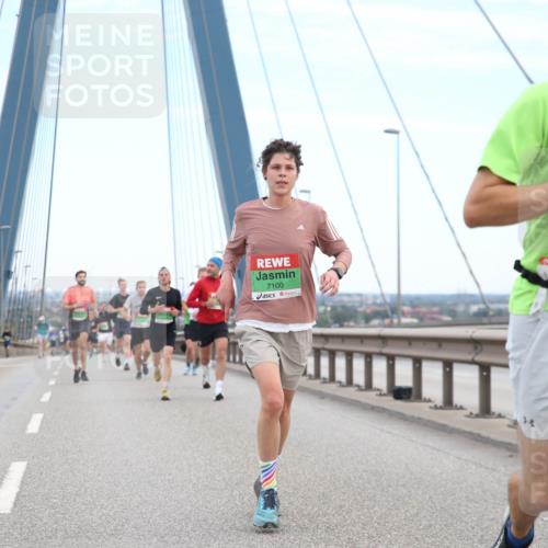 03.10.2025 - Köhlbrandbrückenlauf Jannik Wohlers http://msf.ph/oto/9155202 03.10.2025 15:20:42 Position 1 7100, 7072 meine-sportfotos.de