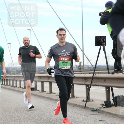03.10.2025 - Köhlbrandbrückenlauf Jannik Wohlers http://msf.ph/oto/9155259 03.10.2025 15:20:55 Position 1 7109, 9340 meine-sportfotos.de