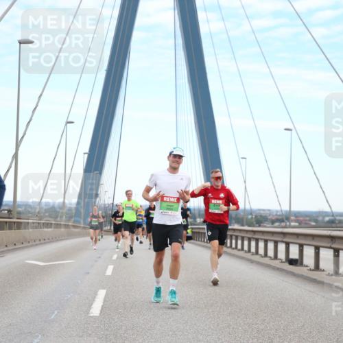 03.10.2025 - Köhlbrandbrückenlauf Jannik Wohlers http://msf.ph/oto/9155310 03.10.2025 15:21:08 Position 1 7165, 9664, 7456 meine-sportfotos.de