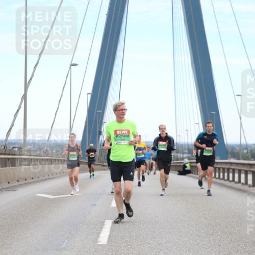 03.10.2025 - Köhlbrandbrückenlauf Jannik Wohlers http://msf.ph/oto/9155318 03.10.2025 15:21:11 Position 1 7092 meine-sportfotos.de