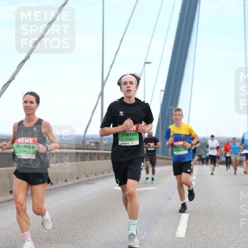 03.10.2025 - Köhlbrandbrückenlauf Jannik Wohlers http://msf.ph/oto/9155334 03.10.2025 15:21:14 Position 1 9186, 9187, 882 meine-sportfotos.de