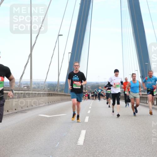 03.10.2025 - Köhlbrandbrückenlauf Jannik Wohlers http://msf.ph/oto/9155351 03.10.2025 15:21:19 Position 1 9582 meine-sportfotos.de
