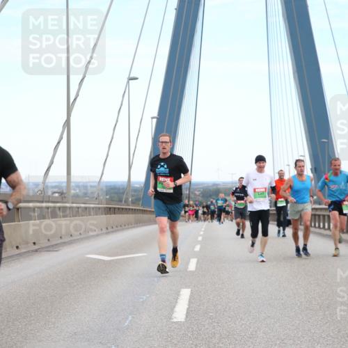 03.10.2025 - Köhlbrandbrückenlauf Jannik Wohlers http://msf.ph/oto/9155352 03.10.2025 15:21:19 Position 1 9582, 3 meine-sportfotos.de