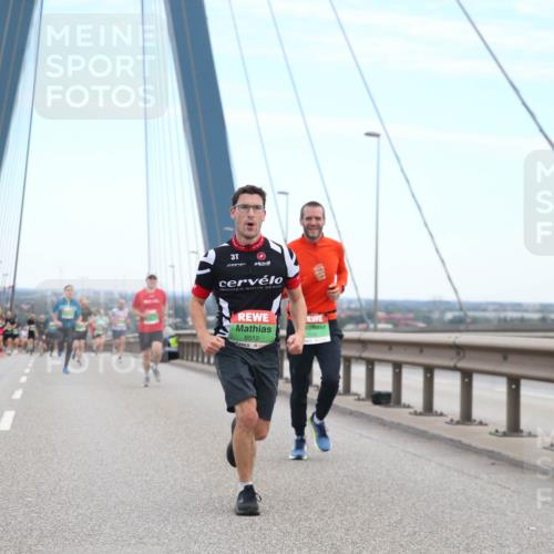 03.10.2025 - Köhlbrandbrückenlauf Jannik Wohlers http://msf.ph/oto/9155370 03.10.2025 15:21:25 Position 1 3, 9512 meine-sportfotos.de
