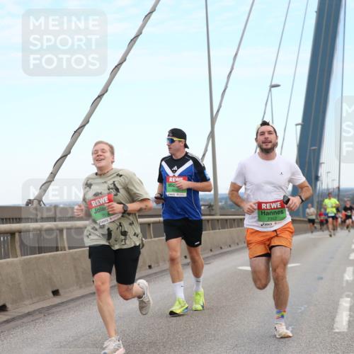 03.10.2025 - Köhlbrandbrückenlauf Jannik Wohlers http://msf.ph/oto/9155393 03.10.2025 15:21:54 Position 1 7614, 9240, 7352 meine-sportfotos.de