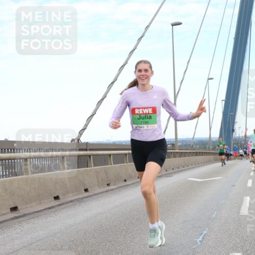 03.10.2025 - Köhlbrandbrückenlauf Jannik Wohlers http://msf.ph/oto/9155529 03.10.2025 15:22:35 Position 1 7189 meine-sportfotos.de